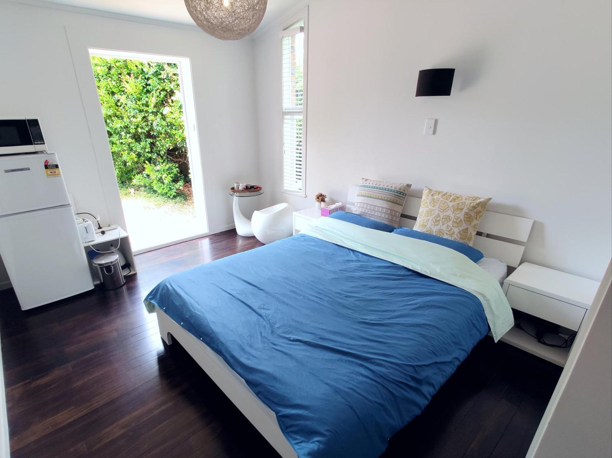 Separate Entry Guest Room With Private Bathroom In Forrest Hill 오클랜드 외부 사진